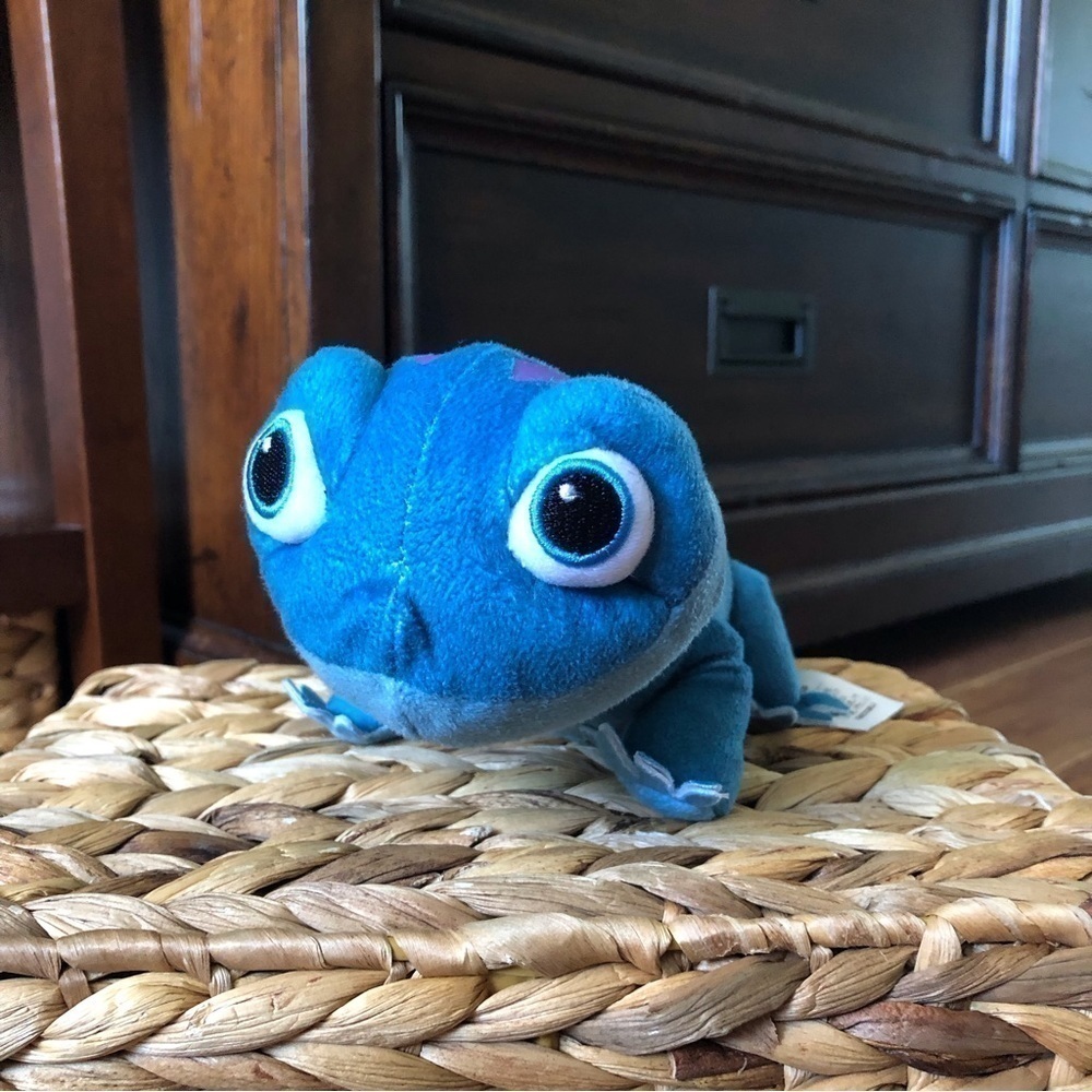 Disney: Frozen Bruni fire spirit stuffed figure.